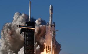猎鹰重型火箭商业首飞： SpaceX首次回收三枚一级火箭