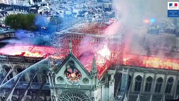 扑救超12小时，巴黎圣母院救火难在哪