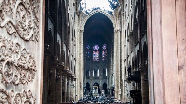 巴黎圣母院起火是意外，仍有疑点待查