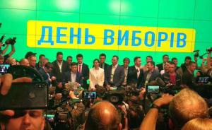 乌克兰总统选举第二轮投票结束，演员泽连斯基得票率大幅领先