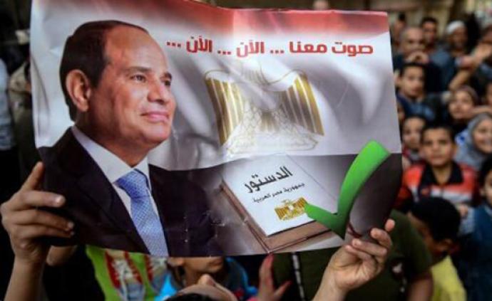 埃及全民公投通过宪法修正案：总统任期延至6年，恢复副总统