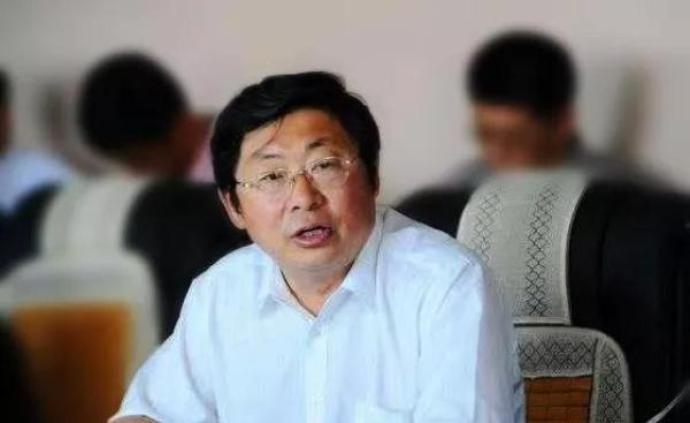 哈尔滨金融学院原党委书记邓福庆被开除党籍、取消退休待遇