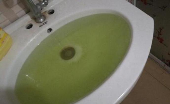 湖北安陆自来水“绿色”“有异味”，当地启动应急IV级响应
