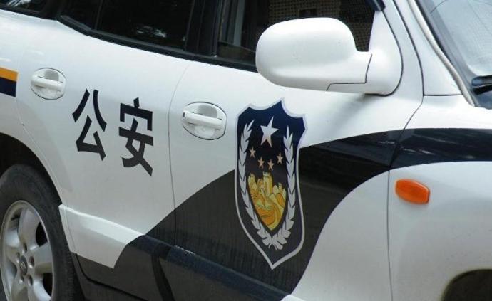 陕西汉中公安回应执勤人员驾车未系安全带：已对当事人处罚