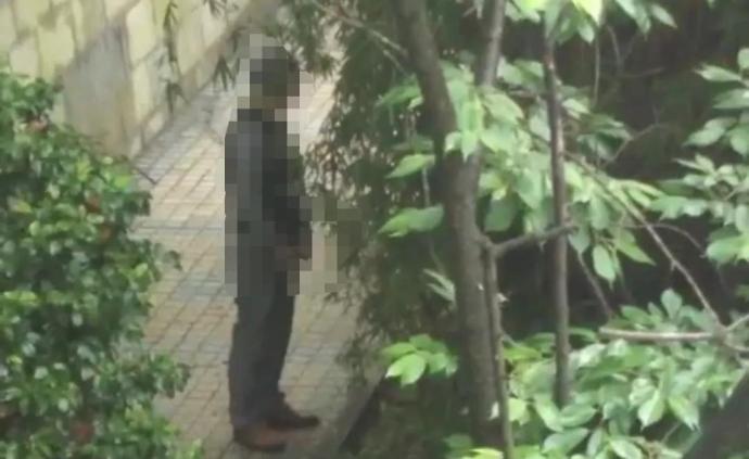 一男子多次在贵州大学校园内裸露下体，警方：行政拘留7日