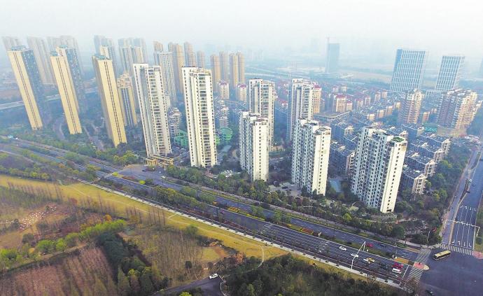 45城卖地均超百亿元，杭州947亿元成卖地收入最高城市