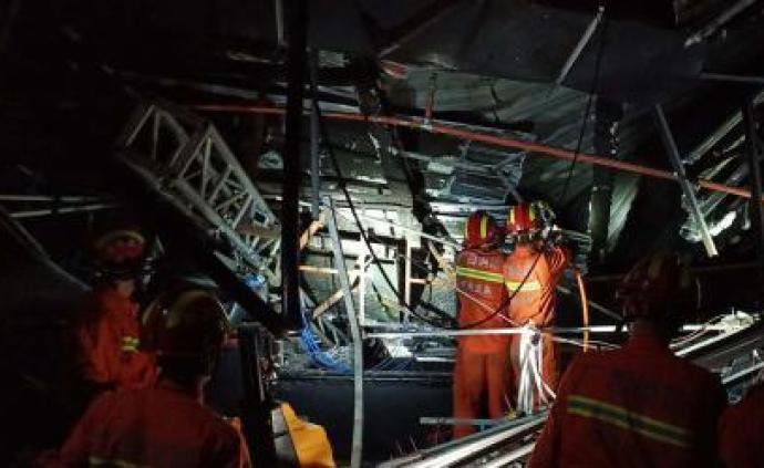 广西百色“酒吧钢架结构屋顶坍塌事件”续：已致2死83伤