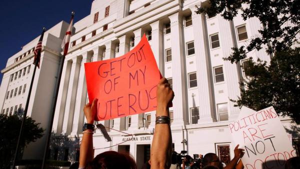 被性侵怀孕也不能堕胎，这个州美国最严