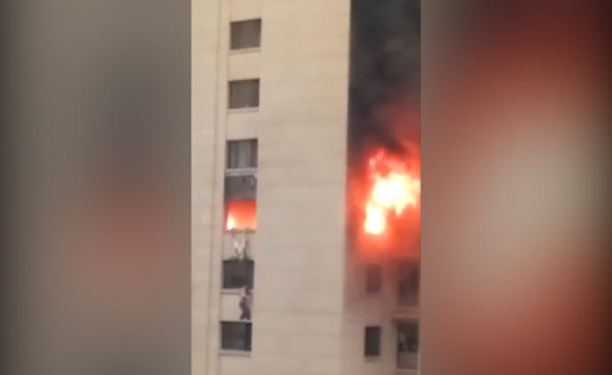 哈尔滨道里区一小区高层发生燃气爆炸，造成2人死亡