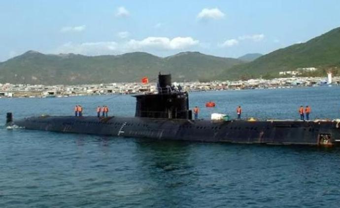 经军委批准，海军北海舰队一退役潜艇移交宁夏银川市政府