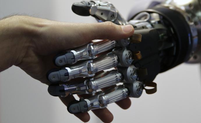 有触感、能识别物体，“人工智能手套”将助力AI医疗精准化