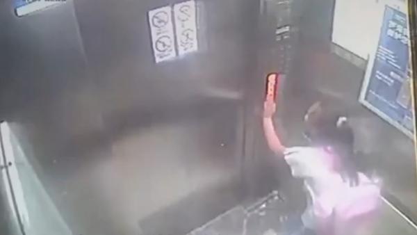 电梯19楼直坠，9岁女童神操作自救