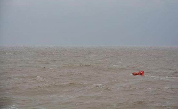 江苏连云港两渔船海上遇险，3人获救2人失踪
