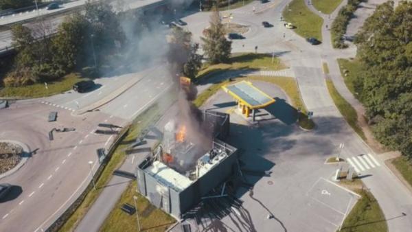 挪威加氢站爆炸，丰田现代停售燃料电池车
