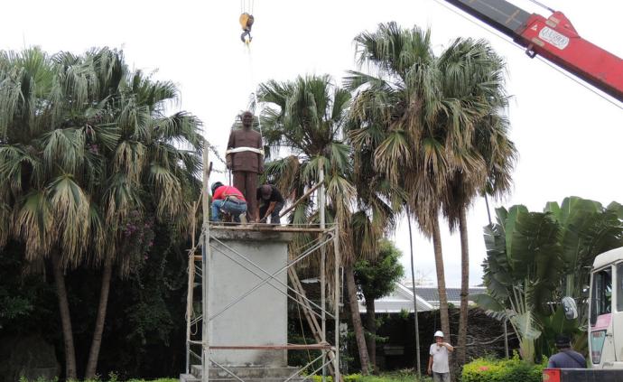 台湾丰年机场公园拆除蒋介石铜像，称依据“促转会”要求执行