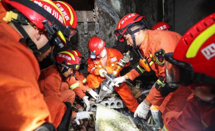 四川长宁地震搜救工作基本结束，直接经济损失88.89亿元