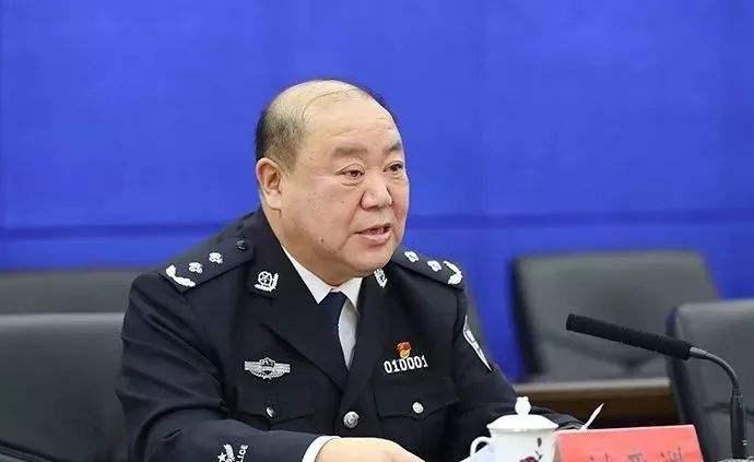 刘亚洲任黑龙江哈尔滨市副市长，赵革不再担任