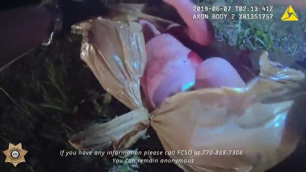 女婴被装塑料袋中遗弃，美警方征求线索