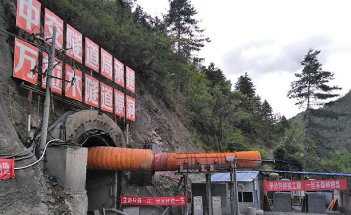 丽江至香格里拉铁路一项目涉嫌瞒报死亡事故，政府介入调查