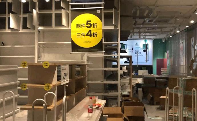 上海网红十元店清仓，店员：入不敷出