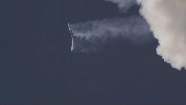 NASA完成“猎户座”飞船中止逃逸测试