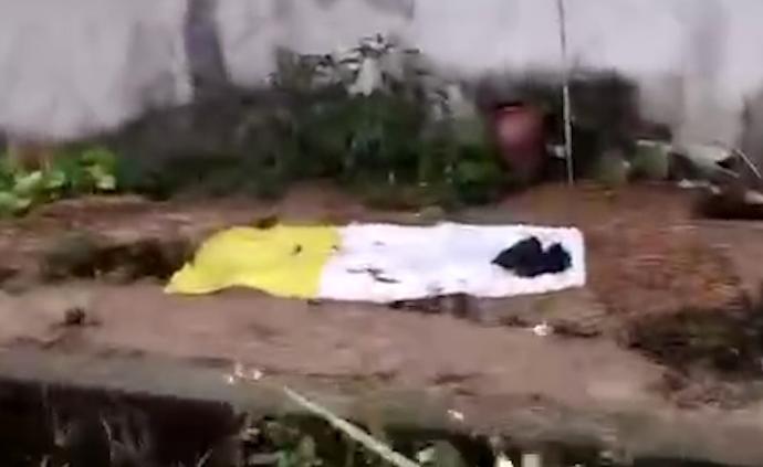 广东8岁男孩遭他杀：遗体装袋在化粪池找到，家人被警方带走