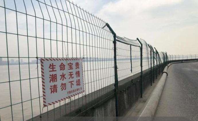 杭州九堡大桥下3人观潮被卷走，2人生还1人死亡