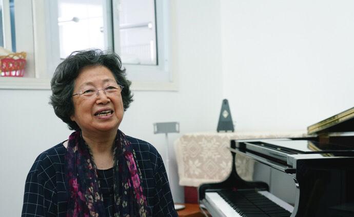 捐出十架公共钢琴，为宁波城市添韵：她这样迎接自己的八十岁