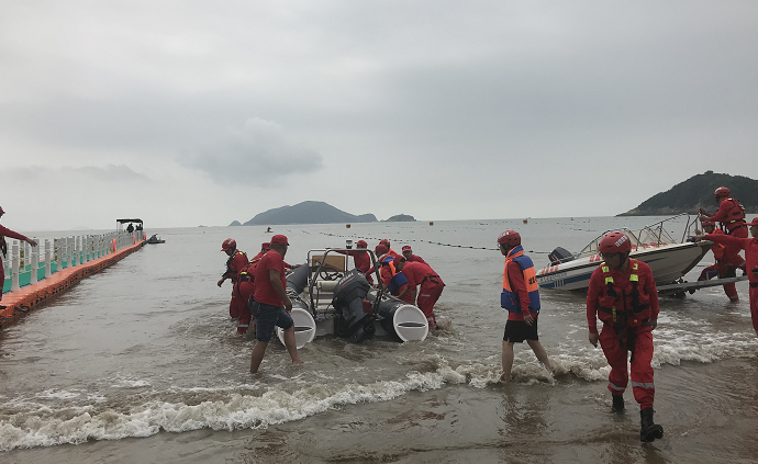 救援队队员:今在松兰山相关海域搜救失联女童，暂未发现浮尸