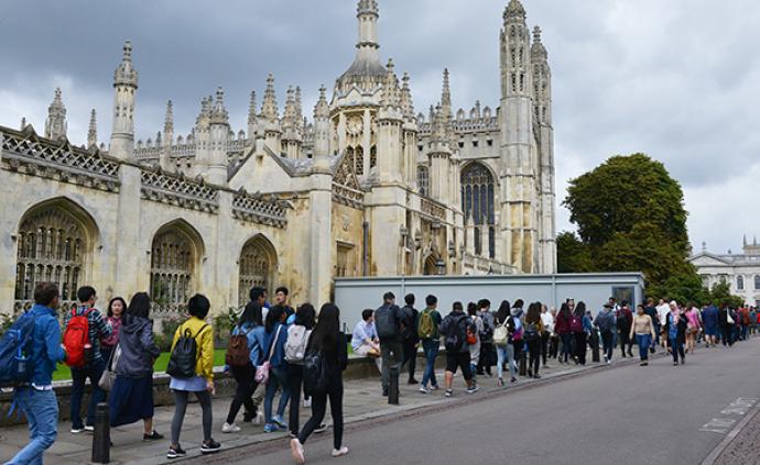 申请到英国大学读本科的中国学生人数增三成创新高