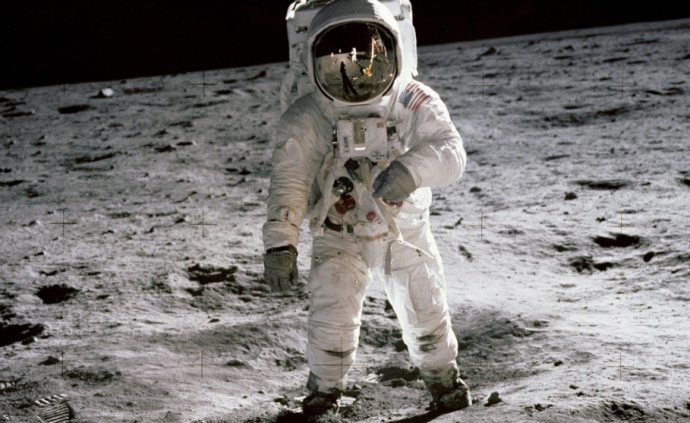 阿波罗登月50周年，营销商仍然试图“从月球上赚钱”
