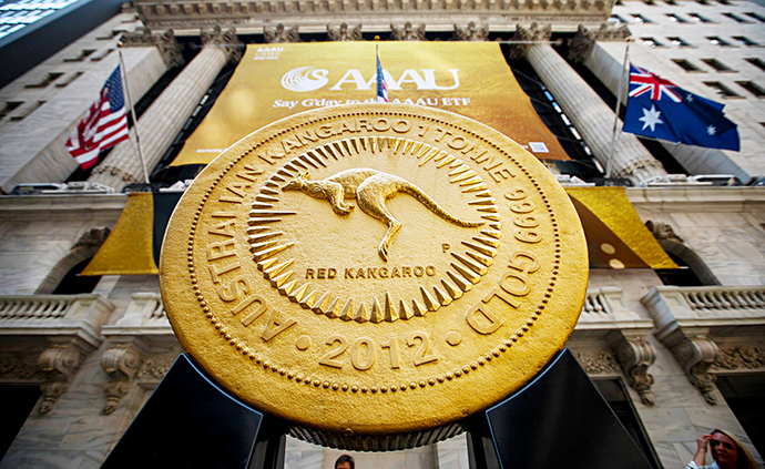 早安·世界｜世界最大金币在纽交所展出，重达1吨