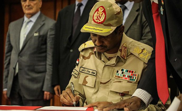 苏丹反对派暂停与军方谈判，与该国多地武装冲突持续有关