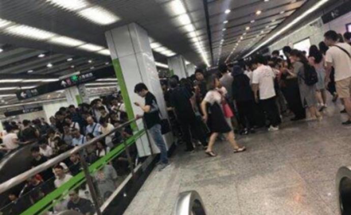 赢得点赞的延误！沪地铁2号线早高峰因救治乘客限速20分钟