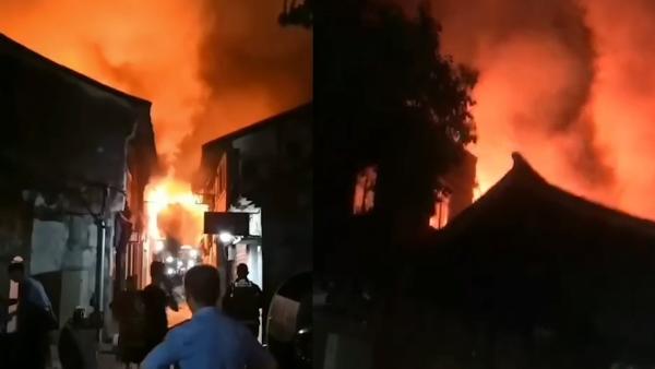 浙江乌镇一民房突发大火，无人员伤亡