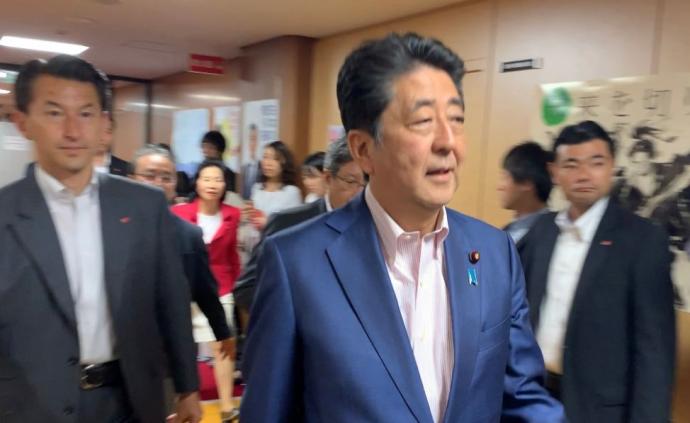 日本参院选举碎了修宪梦，安倍笑着说：我没想连任