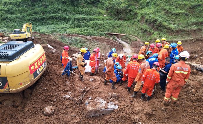 持续关注丨贵州水城特大山体滑坡已致13人遇难，32人失联