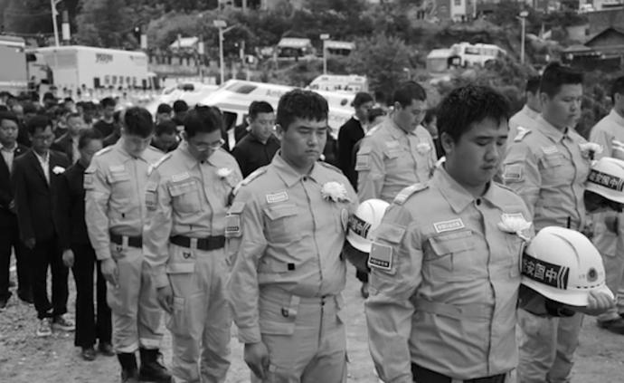 水城滑坡“公祭日”：42人遇难9人失联