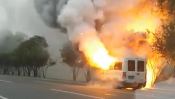 成都爆炸汽车燃烧物为氯酸钠，司机被控制