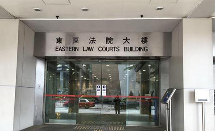 香港法院启动审理45人涉嫌暴动、袭警案