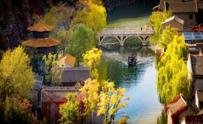 长城下的红叶小镇，北京浪漫的秋天在这里
