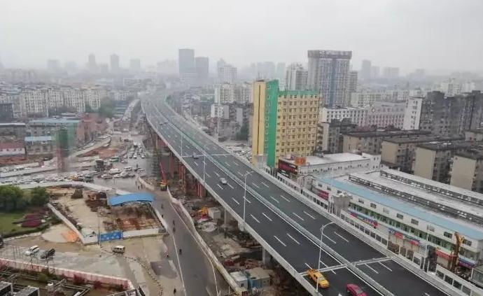 央广网评论：南昌洪都高架路设计之误是劳民伤财之始