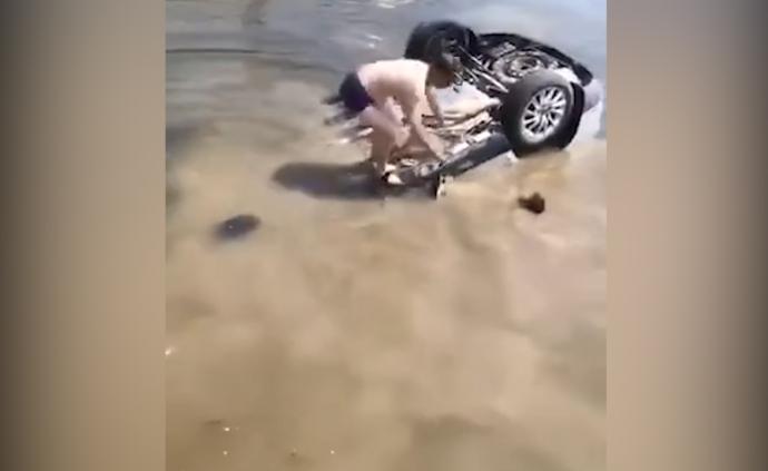 一家人駕車落水，銀行行長帶頭跳水救人