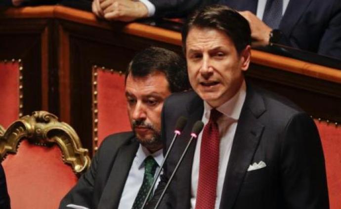 意大利总统已接受总理孔特辞呈，此前孔特猛烈抨击萨尔维尼