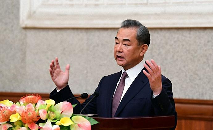 王毅谈中日韩合作20年启示：正视历史、面向未来是政治基础