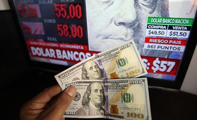 执政党初选落败，阿根廷比索对美元大跌逾30%续创纪录低位