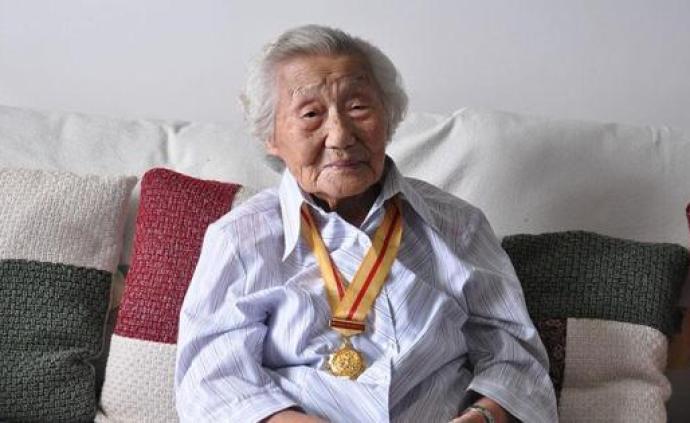 102岁东北抗联女战士逝世，金正恩送花圈表示哀悼