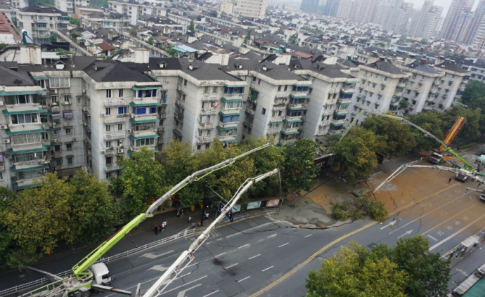 杭州建国北路树园小区内一幢楼系危房，已疏散700余户