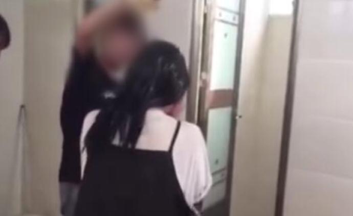 揭阳一女孩被6人在女厕殴打：7人均未成年，1打人者被行拘