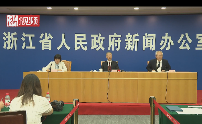 浙媒：为什么丽水市长吴晓东在新闻发布会上向游客道歉？